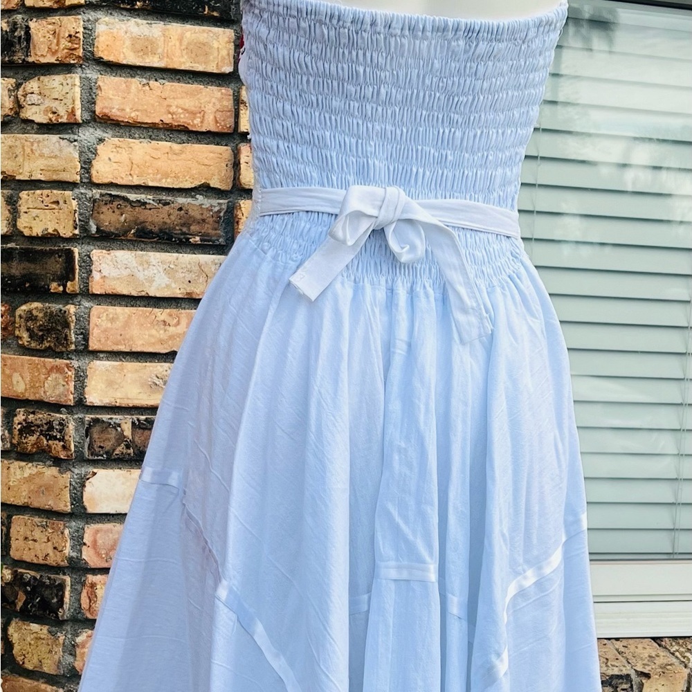 Elegant Floral Halter Midi Dress - White - Picture 4 of 4